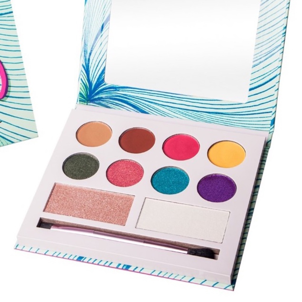 Laura Sanchez MOODS Eyeshadow/Face Palette NWOT
